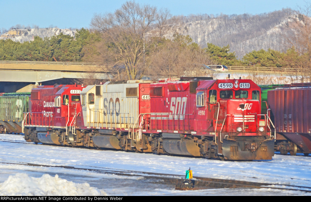 SOO 4598, CP's La Crosse Yard.